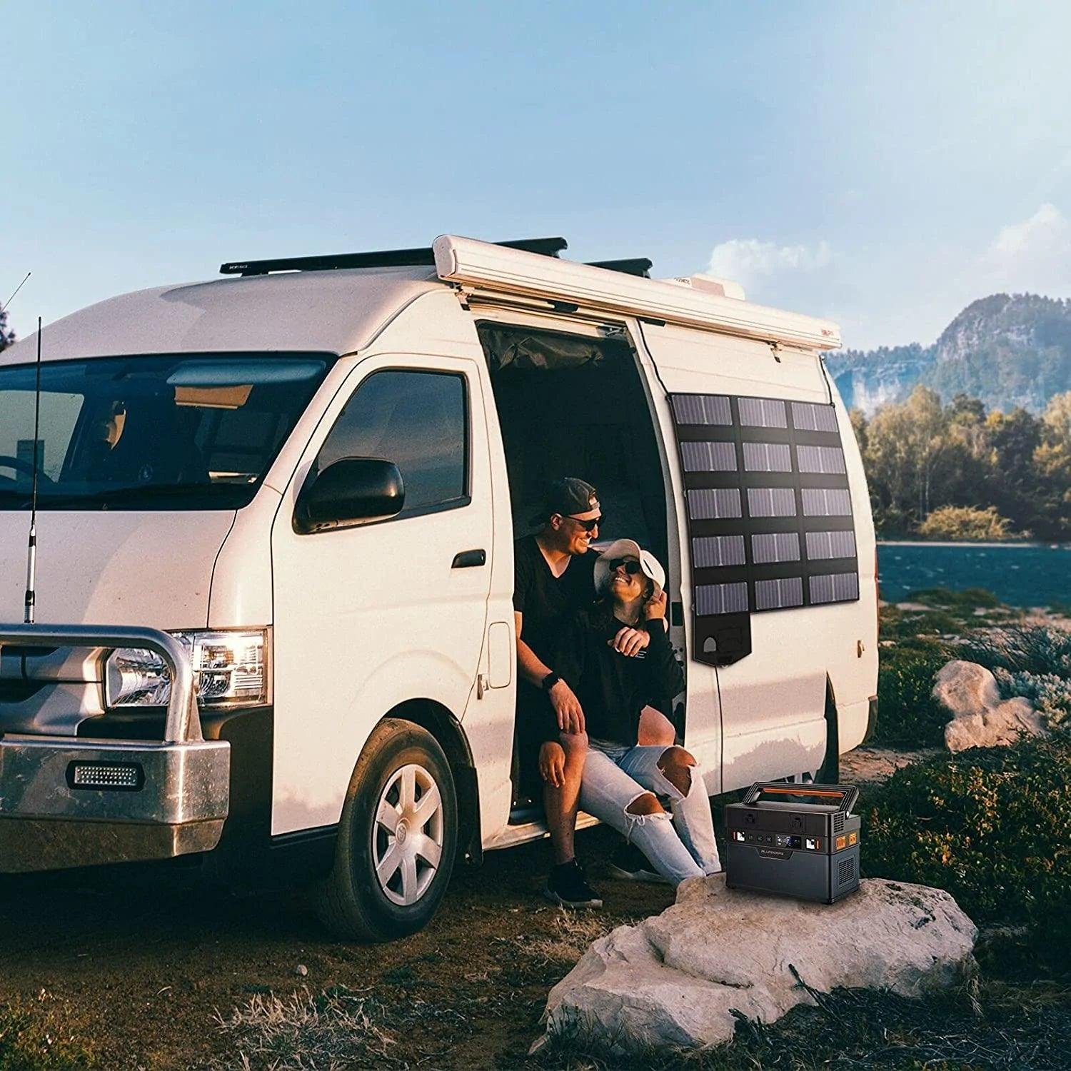 ALLPOWERS Solar Generator Kit 700W (S700 + SP012 100W Solar Panel)